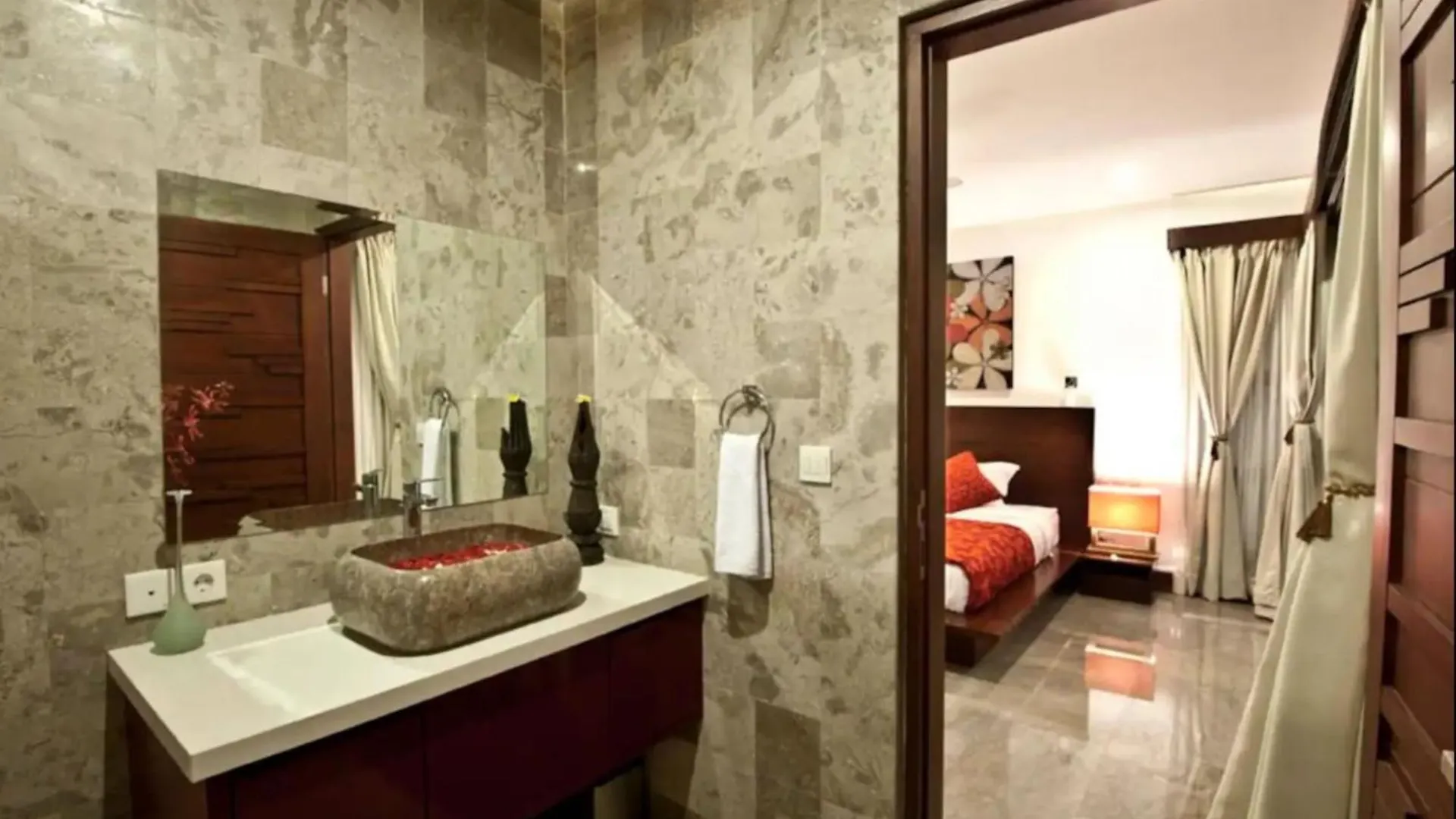 Villa Amira Legian  Legian (Bali)